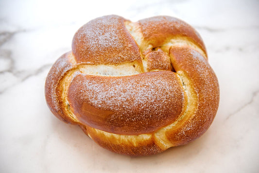 Round Organic Apple Cinnamon Challah